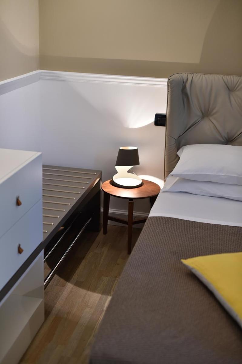 Palazzo Bovio - Boutique Apartments ปาโดวา ภายนอก รูปภาพ