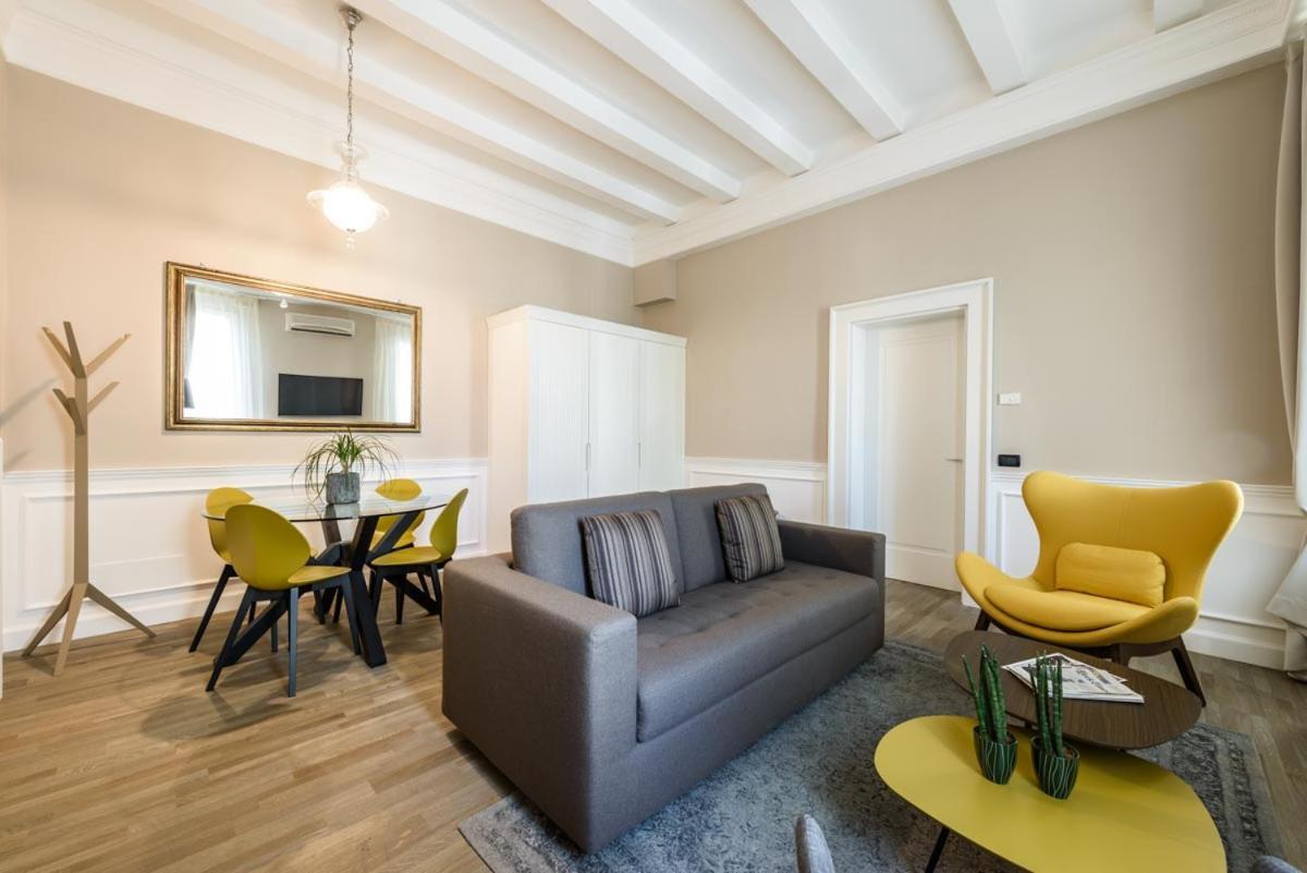 Palazzo Bovio - Boutique Apartments ปาโดวา ภายนอก รูปภาพ