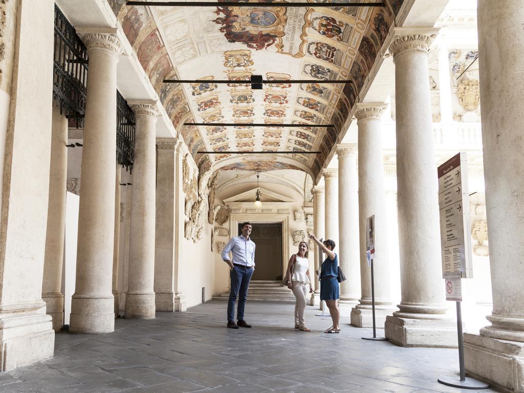 Palazzo Bovio - Boutique Apartments ปาโดวา ภายนอก รูปภาพ