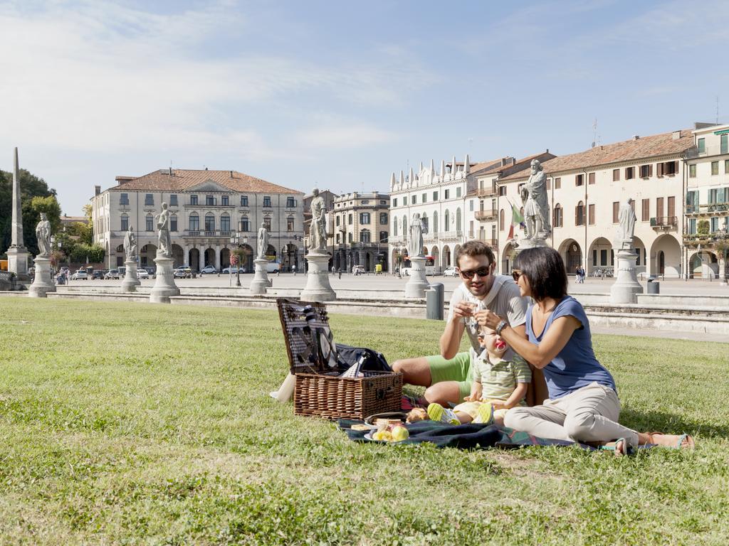 Palazzo Bovio - Boutique Apartments ปาโดวา ภายนอก รูปภาพ