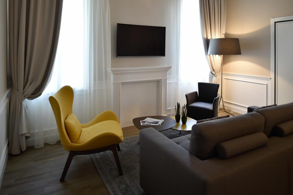 Palazzo Bovio - Boutique Apartments ปาโดวา ภายนอก รูปภาพ